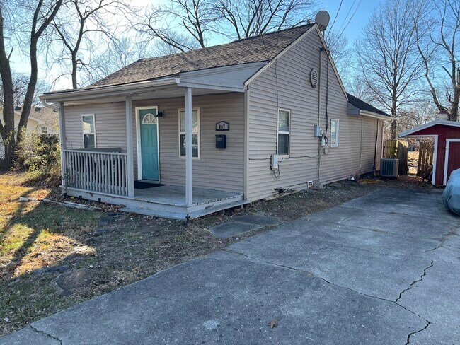 Foto del edificio - 807 Clinkscales Rd