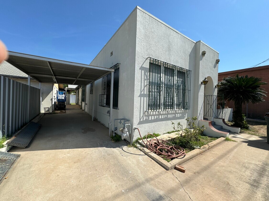 416 Corpus Christi St, Laredo, TX 78040 House Rental in Laredo, TX