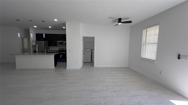 Foto del edificio - 8610 N Upland Dr