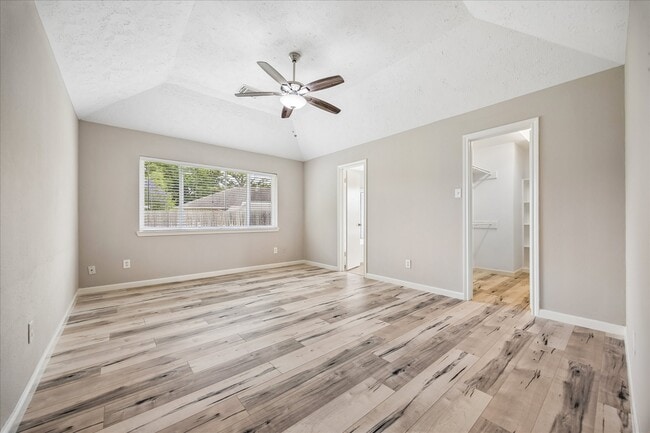 Foto del edificio - 2414 Chelston Ct