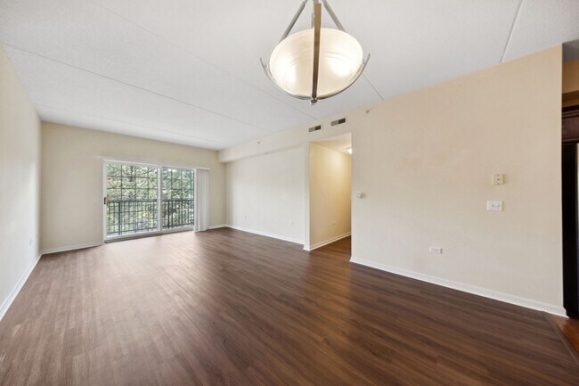 Building Photo - 434 Mcdaniels Cir