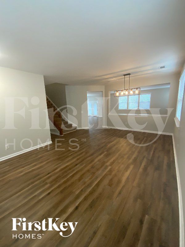 Foto del edificio - 85 Parkmont Way