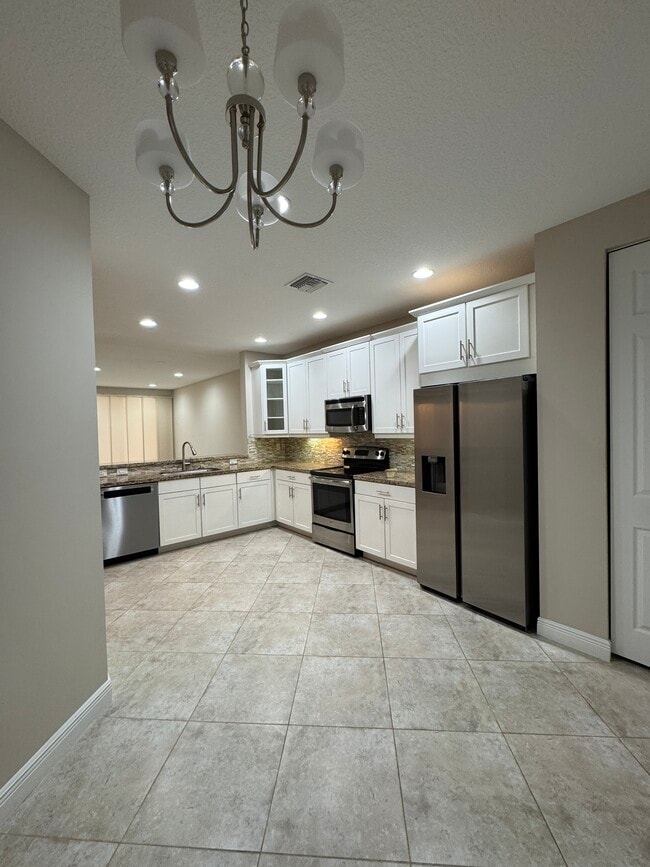 Building Photo - 16177 Poppyseed Cir