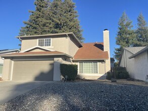 Building Photo - 160 Vail Ct