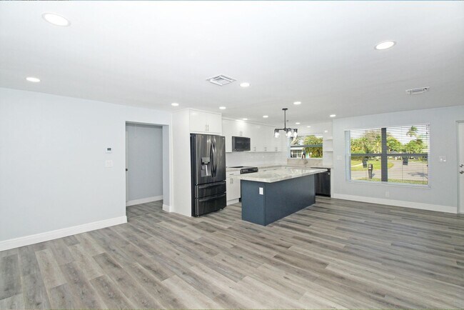 Building Photo - 3580 Dunes Rd