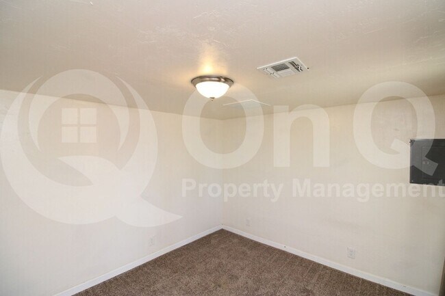 Building Photo - 10473 S Nogales Hwy