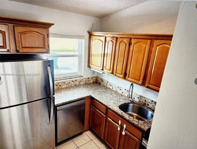 Foto del edificio - 11583 NW 4th Way