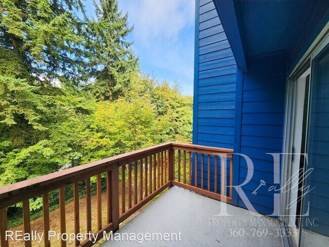 Foto del edificio - 2 br, 2.5 bath House - 500 N National #18