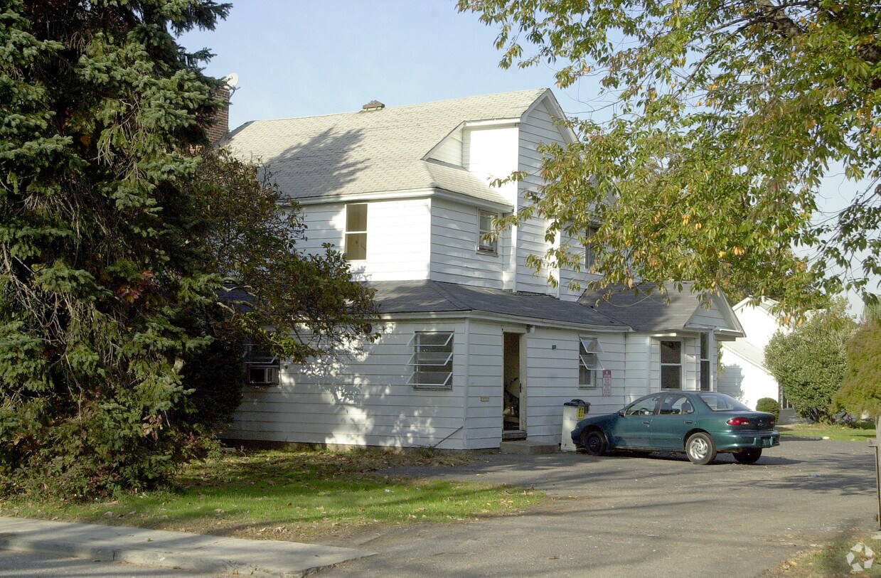 Building Photo - 279 Liberty