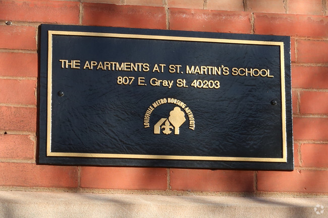 Foto del edificio - The Apartments at St. Martin School