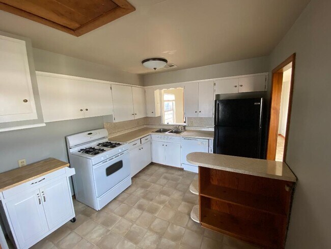 Foto del edificio - 1404 George Ave