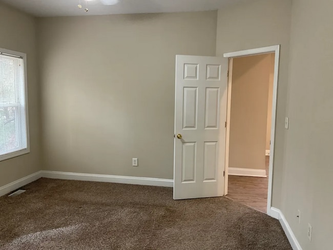 Building Photo - 2302 Cricket Ln