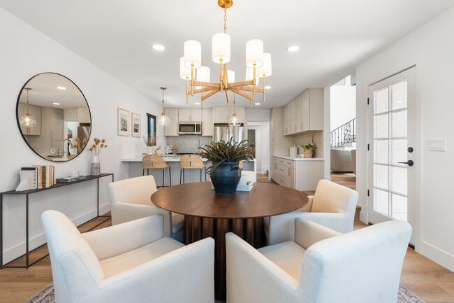 Foto del edificio - 6801 El Fuerte St