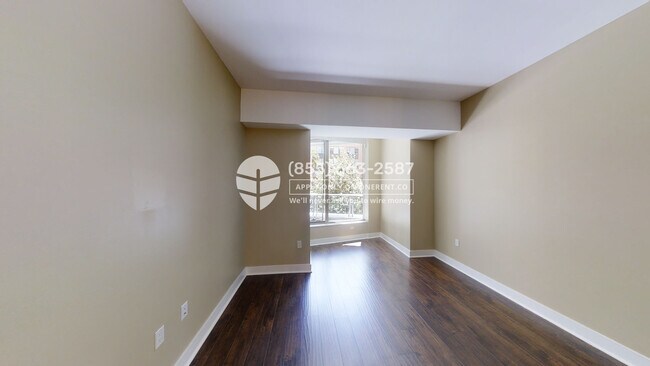 Building Photo - 333 Beale St