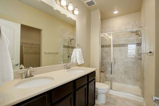 Foto del edificio - 3051 County Fair Ln