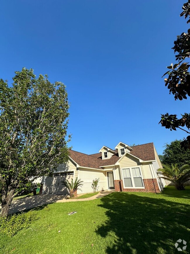 Building Photo - 8353 Innsbrook Dr