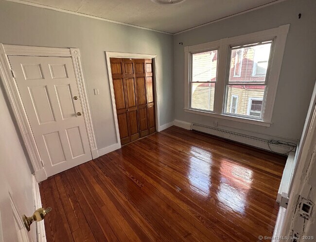 Foto del edificio - 460 Edgewood St