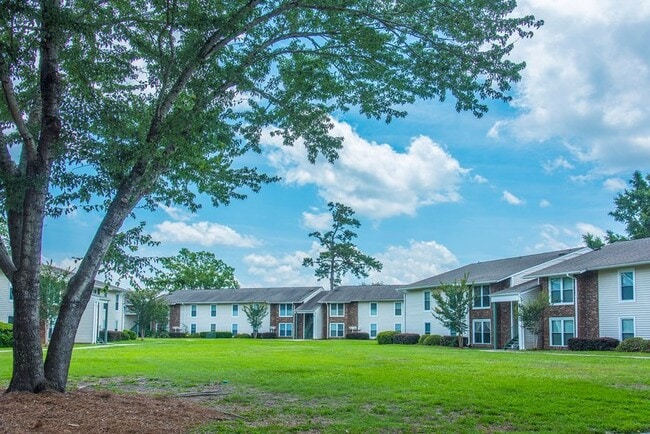 Building Photo - 523 Orangeburg Rd