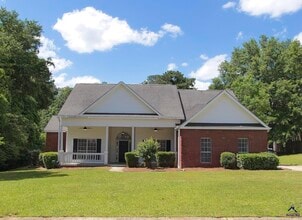 Building Photo - 141 Gleneagle Dr