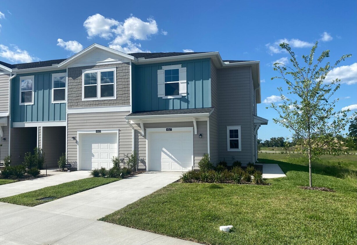 Primary Photo - New 3/2.5 End Unit Townhouse!