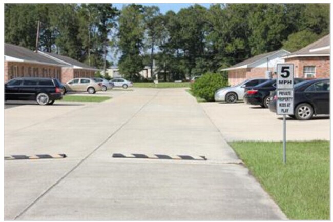 Foto del edificio - 42493 Barry Ct