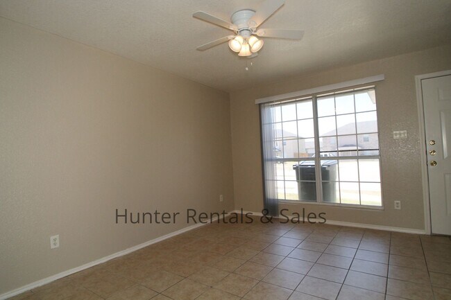 Foto del edificio - Perfect Two Bedroom