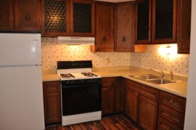 Building Photo - 6A Potomac Dr