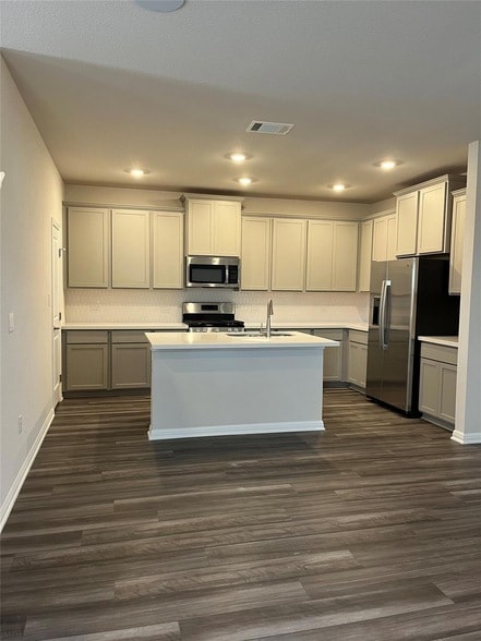 Building Photo - 13817 Gilwell Dr