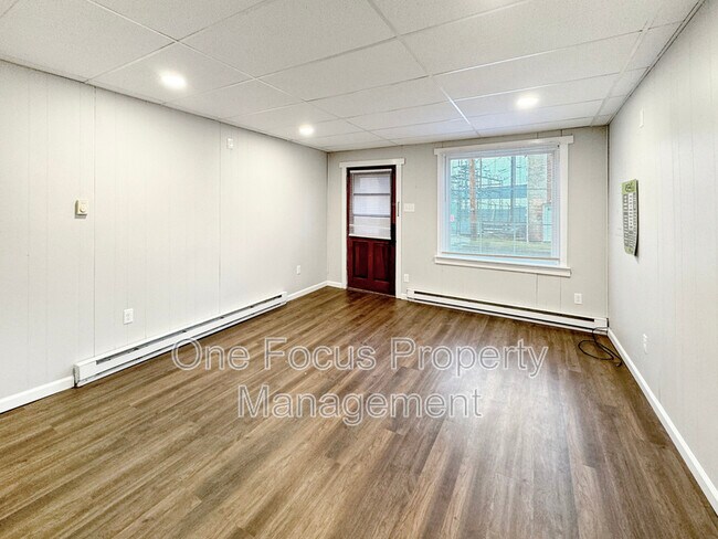 Foto del edificio - 720 E Market St