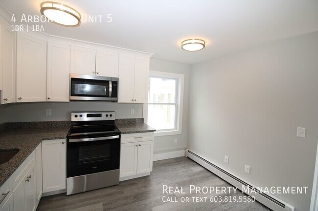 Building Photo - Newly Updated Studio/ 1 Bedroom with Heat ...