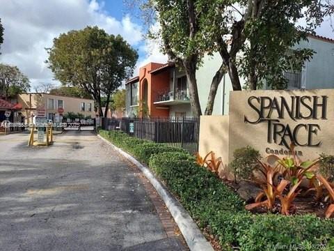 Foto del edificio - 10814 N Kendall Dr