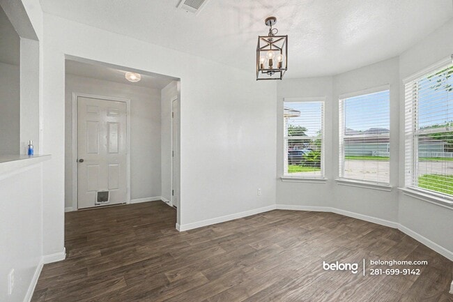 Building Photo - 5049 Hauna Ln