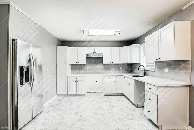 Building Photo - 3 br, 2 bath House - 217 Loon River Dr