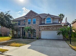 Building Photo - 26 Wisteria Dr