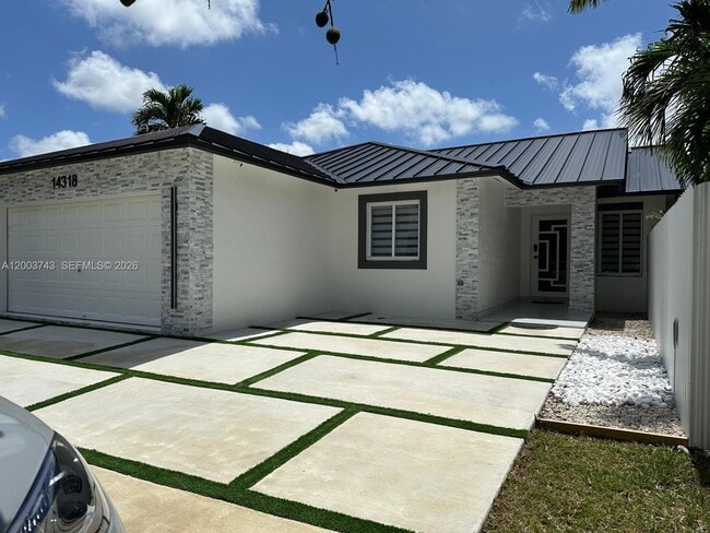 Foto del edificio - 14318 SW 183rd St