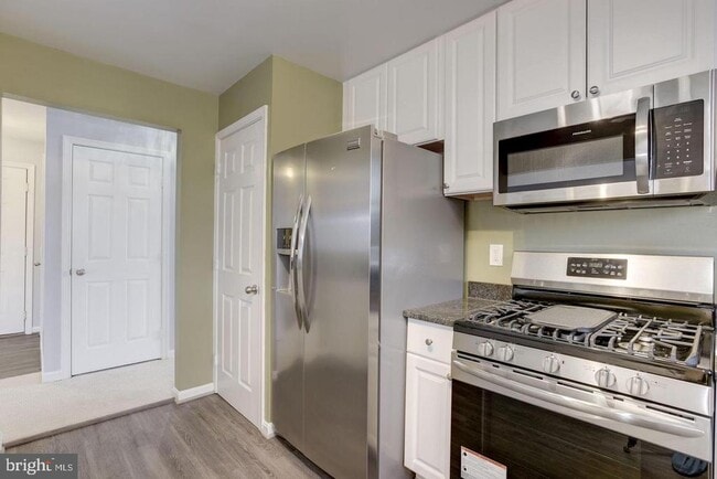 Building Photo - 20579 Snowshoe Square