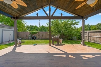 Building Photo - 15222 Harlin