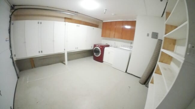 Building Photo - 859 Paisley Ave