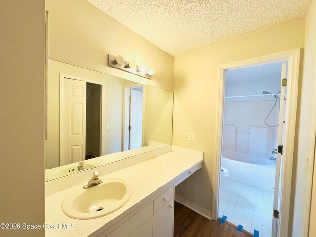 Foto del edificio - 858 Villa Dr