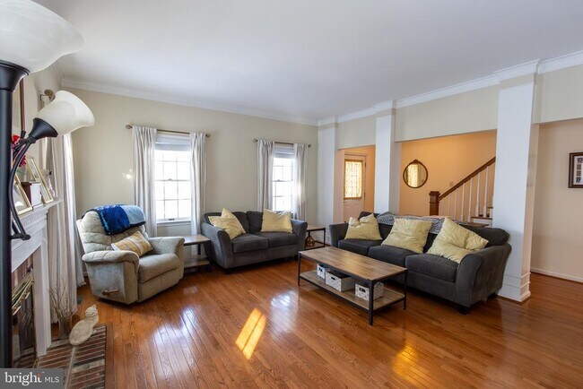 Foto del edificio - 616 Yardley Ln