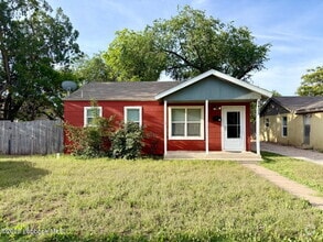 Building Photo - 2405 22nd Pl
