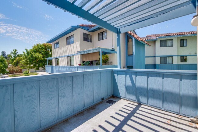 Foto del edificio - Condo Near Cupertino High | Updated Kitche...