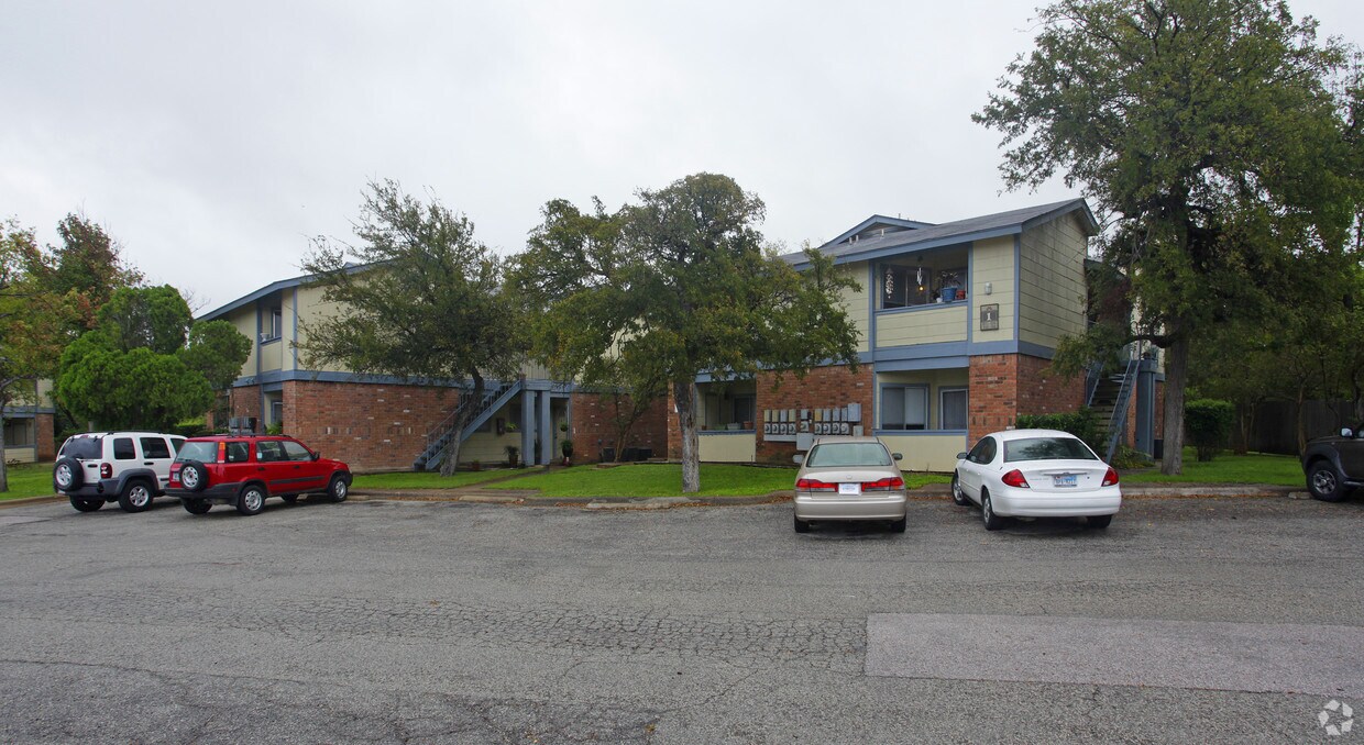 Foto principal - Gateway West Apartments