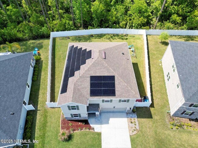 Building Photo - 802 Flach Dr
