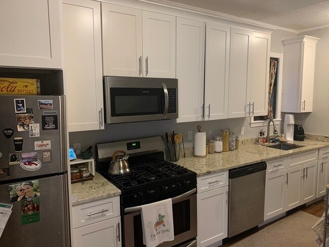 Building Photo - 227 E St