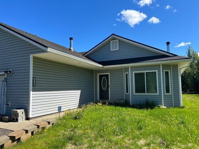 Foto del edificio - Century 21 Gold Rush - 3 bed, 2 bath (North Pole)