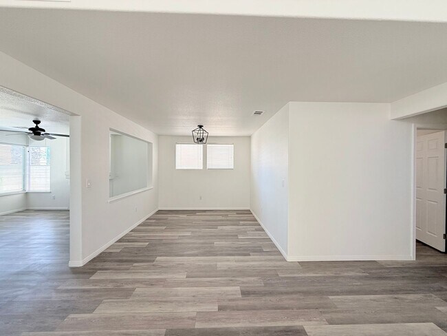 Foto del edificio - Highly desirable North Summerlin single-fa...
