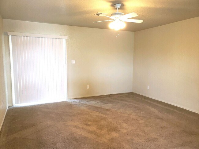 Foto del edificio - 3 bedroom/2 bath home for Rent