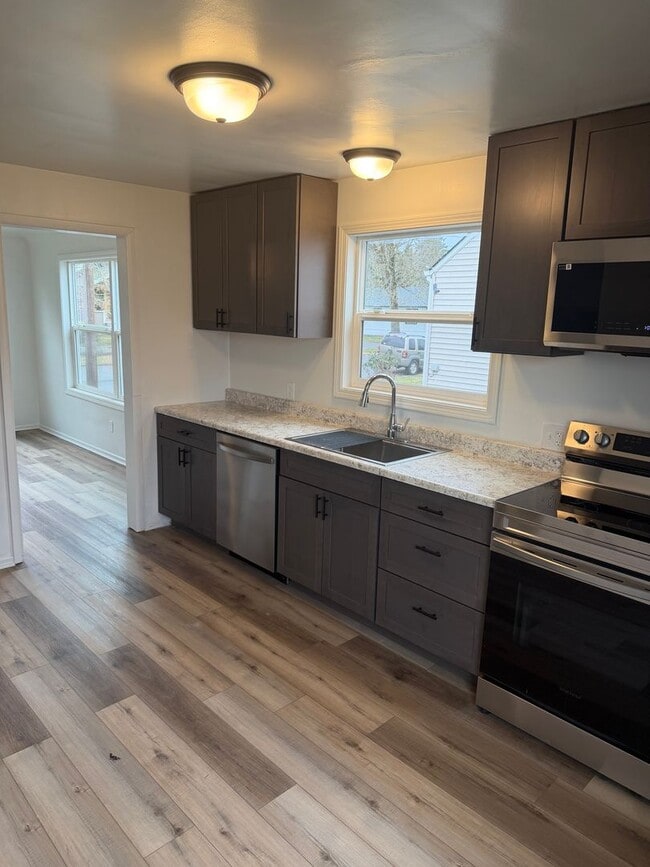 Foto del edificio - 260 E Sherman St