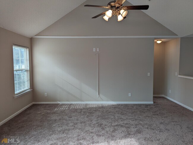 Building Photo - 301 Aspen Arbor